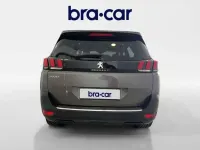 Usado Peugeot 5008 Allure 131 CV (96 kW) 2023 Gris SUV