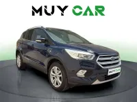 Usado Ford Kuga Trend+ 120 CV (88 kW) 2018 Azul SUV