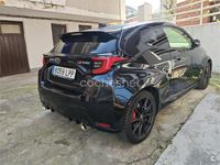 Usado Toyota Yaris 261 CV (191 kW) 2021 Negro Utilitario