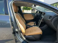 Usado Volvo V40 CC Plus 120 CV (88 kW) 2019 Gris Familiar