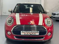 Begagnad Mini Cooper 136 HK (100 kW) 2019 Röd Halvkombi