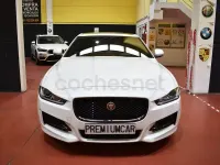Usado Jaguar XE R-Sport 180 CV (132 kW) 2018 Blanco Berlina