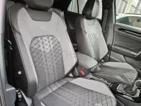 Usado VW T-Roc R-line 150 CV (110 kW) 2025 Gris / plata SUV