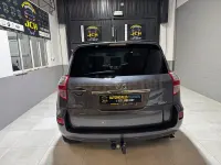 Usado Toyota RAV4 Executive 150 CV (110 kW) 2010 Gris / plata SUV
