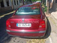 Usado VW Passat 90 CV (66 kW) 1997 Granate Berlina