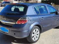 Usado Opel Astra Enjoy 115 CV (84 kW) 2008 Gris / plata Berlina