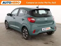 Usado Hyundai i10 67 CV (49 kW) 2023 Verde Utilitario
