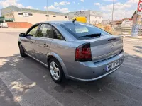 Usado Opel Vectra Elegance 120 CV (88 kW) 2007 Gris / plata Berlina