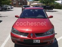 Usado Renault Laguna II Dynamique 120 CV (88 kW) 2005 Rojo Berlina