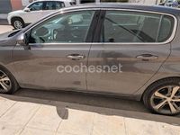Usado Peugeot 308 Active 120 CV (88 kW) 2017 Gris / plata Berlina