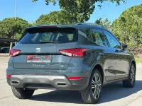 Usado Seat Arona FR 115 CV (84 kW) 2025 Gris / plata SUV