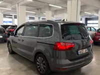 Usado Seat Alhambra 4Drive 140 CV (102 kW) 2015 Gris / plata Monovolumen