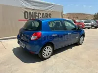 Usado Renault Clio II Expression 100 CV (73 kW) 2010 Azul Berlina