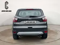 Usado Ford Kuga Titanium 179 CV (131 kW) 2018 Gris SUV