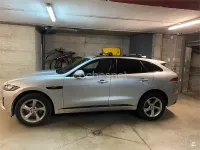 Usado Jaguar F-Pace R-Sport 180 CV (132 kW) 2018 Gris / plata SUV