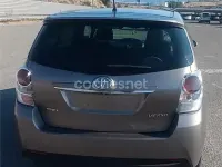 Usado Toyota Verso Advance 112 CV (82 kW) 2015 Gris / plata Monovolumen