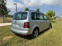 Usado VW Touran Edition 105 CV (77 kW) 2009 Gris / plata Monovolumen