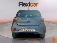 Usado Hyundai i10 67 CV (49 kW) 2024 Gris Utilitario