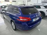Usado Peugeot 308 SW Style 99 CV (72 kW) 2020 Azul Familiar