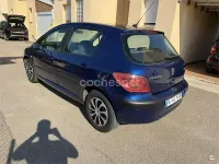 Usado Peugeot 307 110 CV (80 kW) 2005 Azul Berlina