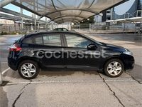 Usado Renault Mégane Dynamique 115 CV (84 kW) 2013 Negro Berlina