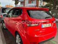 Usado Hyundai ix20 Comfort 115 CV (84 kW) 2012 Rojo Utilitario