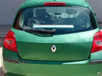 Usado Renault Clio II 85 CV (62 kW) 2006 Verde Berlina