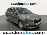 Usado Skoda Fabia Selection 95 CV (69 kW) 2025 Gris Utilitario