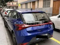 Usado Hyundai i20 100 CV (73 kW) 2021 Azul Utilitario