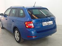 Usado Skoda Fabia Ambition 95 CV (69 kW) 2020 Azul Familiar