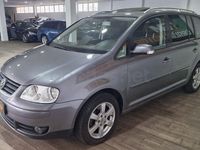 Usado VW Touran Highline 115 CV (84 kW) 2003 Gris / plata Monovolumen