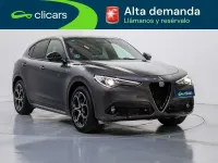 Usado Alfa Romeo Stelvio Veloce 209 CV (153 kW) 2022 Plateado SUV