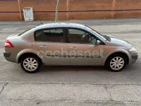 Usado Renault Mégane Expression 105 CV (77 kW) 2007 Beige Berlina