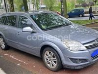 Usado Opel Astra Cosmo 100 CV (73 kW) 2009 Gris / plata Berlina