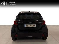 Usado Toyota Yaris Hybrid Active 116 CV (85 kW) 2021 Negro Utilitario