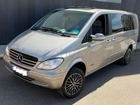 Usado Mercedes Viano 150 CV (110 kW) 2009 Beige Monovolumen