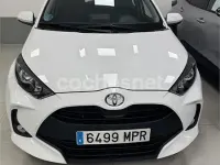 Usado Toyota Yaris Hybrid Style 116 CV (85 kW) 2024 Blanco Berlina