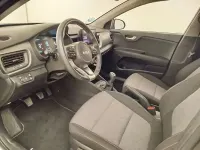 Usado Kia Stonic 101 CV (74 kW) 2025 Gris SUV