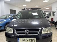 Usado VW Touran Highline 140 CV (102 kW) 2003 Negro Monovolumen