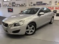 Usado Volvo S60 Momentum 163 CV (119 kW) 2011 Gris / plata Berlina