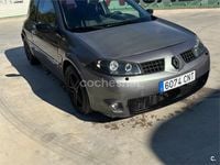 Usado Renault Mégane II Dynamique 120 CV (88 kW) 2003 Gris / plata Berlina