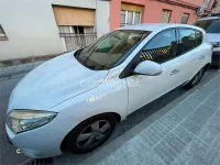 Usado Renault Mégane Dynamique 85 CV (62 kW) 2009 Blanco Berlina