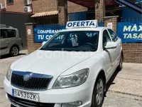 Usado Skoda Octavia 105 CV (77 kW) 2010 Blanco Berlina