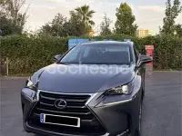 Usado Lexus NX300h Executive Line 197 CV (144 kW) 2016 Gris / plata SUV