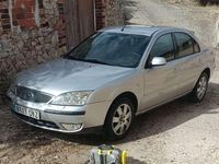 Usado Ford Mondeo Ambiente 116 CV (85 kW) 2003 Gris Berlina