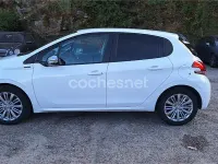 Usado Peugeot 208 Signature Sky 110 CV (80 kW) 2019 Blanco Utilitario