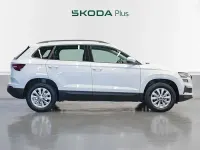 Usado Skoda Karoq Active 110 CV (80 kW) 2023 Blanco SUV