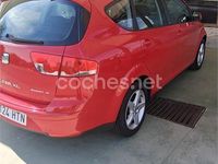 Usado Seat Altea XL Style 105 CV (77 kW) 2013 Rojo Monovolumen