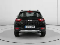 Usado Kia Stonic 84 CV (61 kW) 2022 Negro SUV