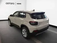 Usado Jeep Avenger Altitude 100 CV (73 kW) 2023 Gris / plata SUV